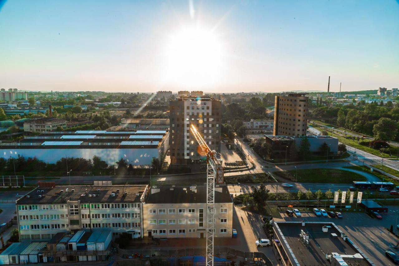 Apartament Plaza Tower 14 Pietro Кельце Экстерьер фото